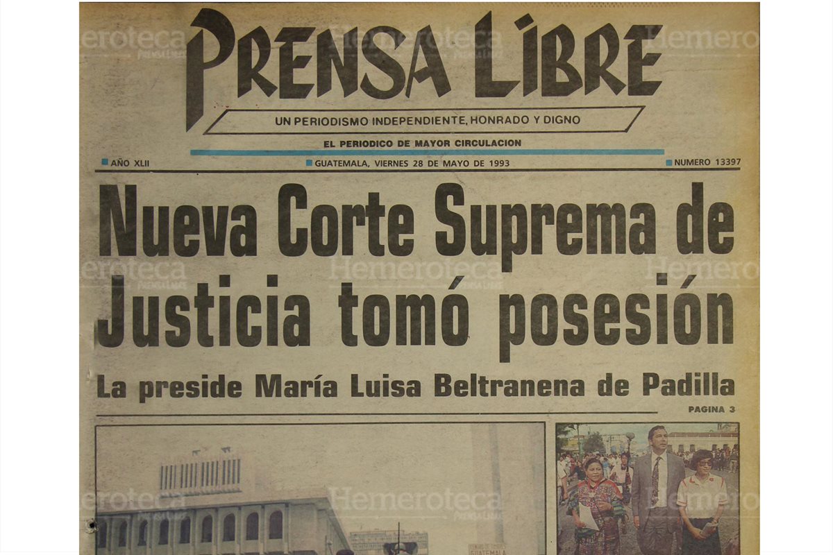 Portada de Prensa Libre del 28 de mayo de 1993 informa sobre la primera mujer en ocupar presidencia de la CSJ tras el Serranazo.(Foto: Hemeroteca PL)