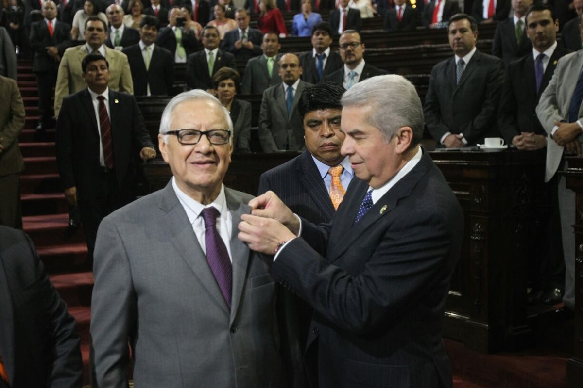 El Congreso eligió este jueves al magistrado de la CC Alejandro Maldonado Aguirre como el nuevo vicepresidente de Guatemala. (foto Prensa Libre: E. Bercian)