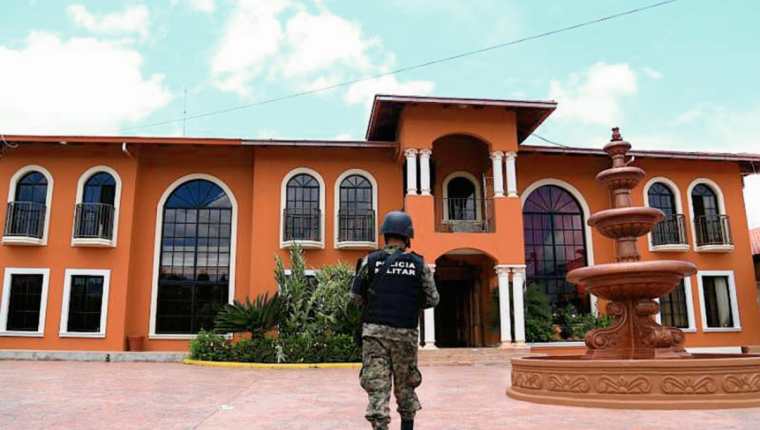 Una de  las propiedades incautadas en Honduras a la familia Valle Valle, a quienes se les acusa de narcotráfico. (Foto Prensa Libre: El Heraldo de Honduras)
