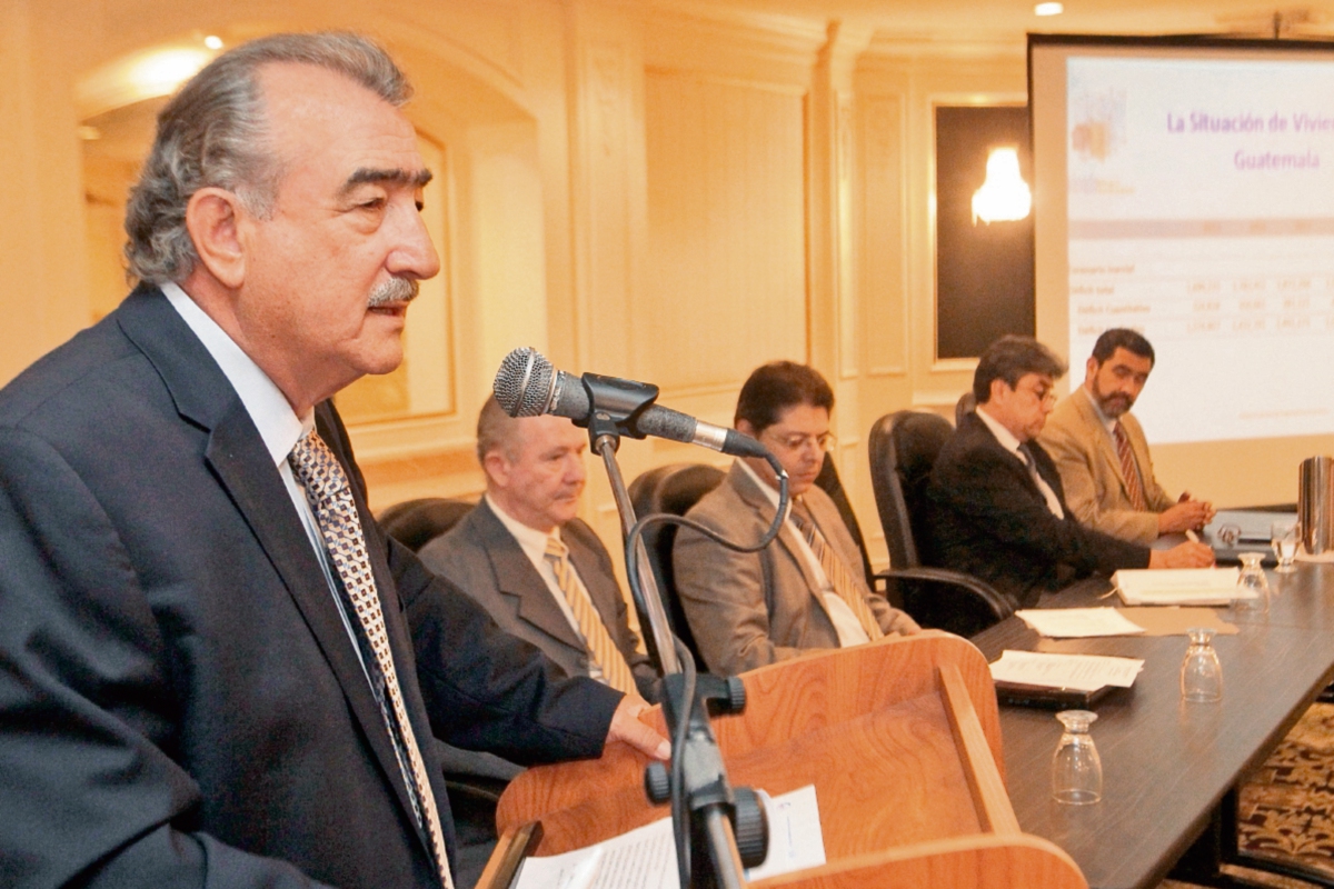 junta directiva de Acenvi promueve el Encuentro Nacional de Vivienda 2015. (Foto Prensa Libre: Álvaro Interiano)