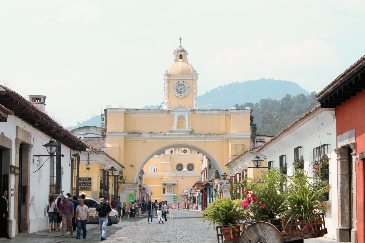 Al menos dos millones de turistas nacionales han visitado distintos lugares durante la época de Semana Santa. (Foto Prensa Libre: Hemeroteca)