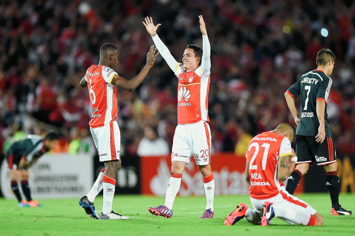 Santa Fe dejó fuera de la Copa Libertadores a Estudiantes. (Foto Prensa Libre: AFP).