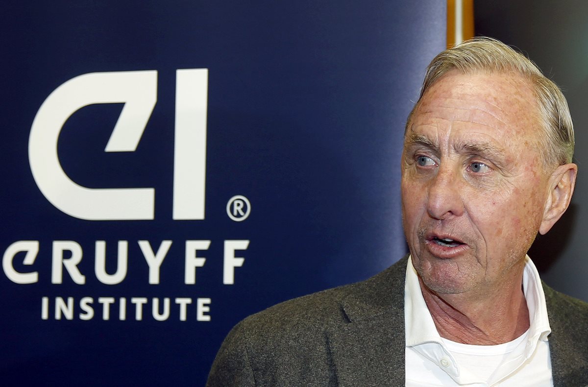 Johan Cruyff, durante la presentación esta tarde del acuerdo con la Universidad Autónoma de Barceloa (UAB). (Foto Prensa Libre: EFE)