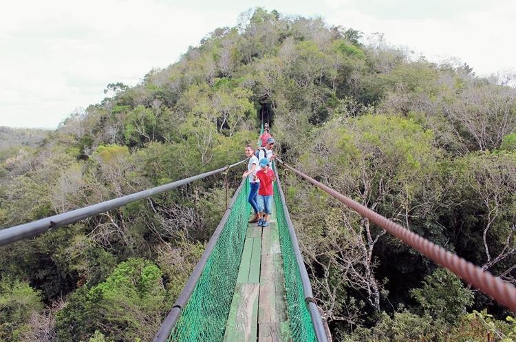 En la aplicación también podrá conocer los diferentes tipos de turismo, como aquellos que buscan aventuras extremas. (Foto Prensa Libre: Hemeroteca PL)