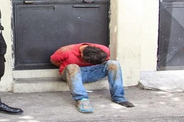 Un menor de 16 años fue detenido por su responsabilidad en el ataque contra un carnicero que murió en el hospital. (Foto Prensa Libre: PNC)<br _mce_bogus="1"/>
