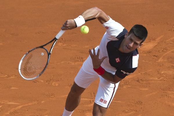 Novak Djokovic compite en Montecarlo. (Foto Prensa Libre: AP)