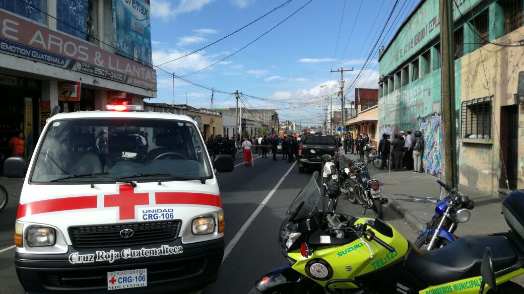 En la colonia Roosevelt han sido detenidas cuatro personas que viajaban en un vehículo.