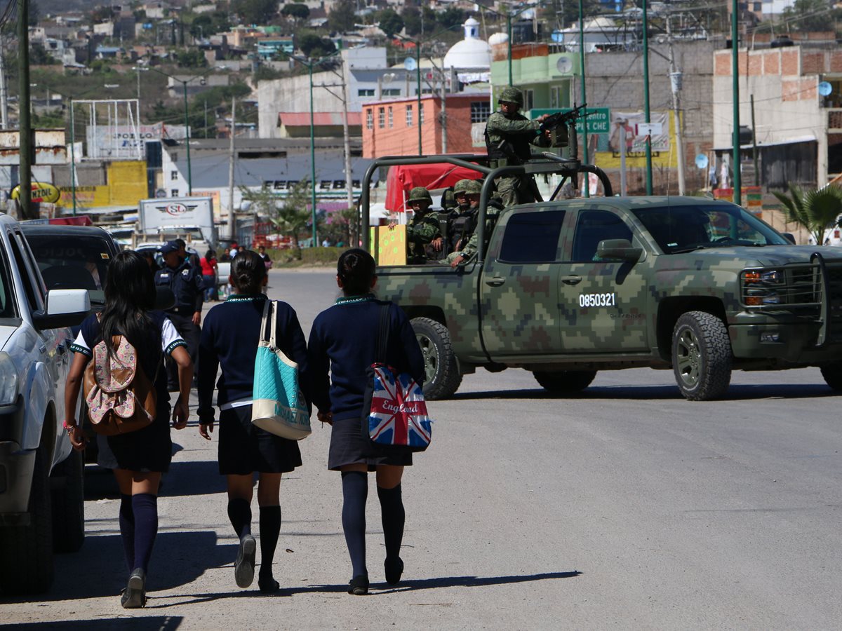 La zona de Chilpancingo, Tixtla y Chilapa sufre desde hace meses una ola de violencia ligada a la pugna por el control del territorio de tres grupos. (Foto Prensa Libre: EFE).