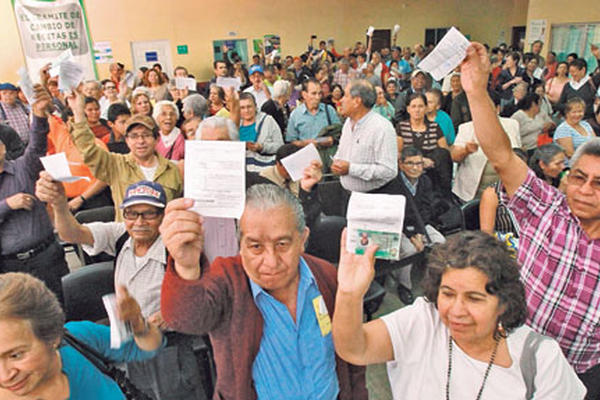 Afiliados del Igss en el Camip Barranquilla han tenido problemas con el atraso de medicamentos. (Foto Prensa Libre: Archivo)