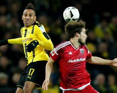 Aubameyang acerca al Borussia Dortmund al segundo puesto