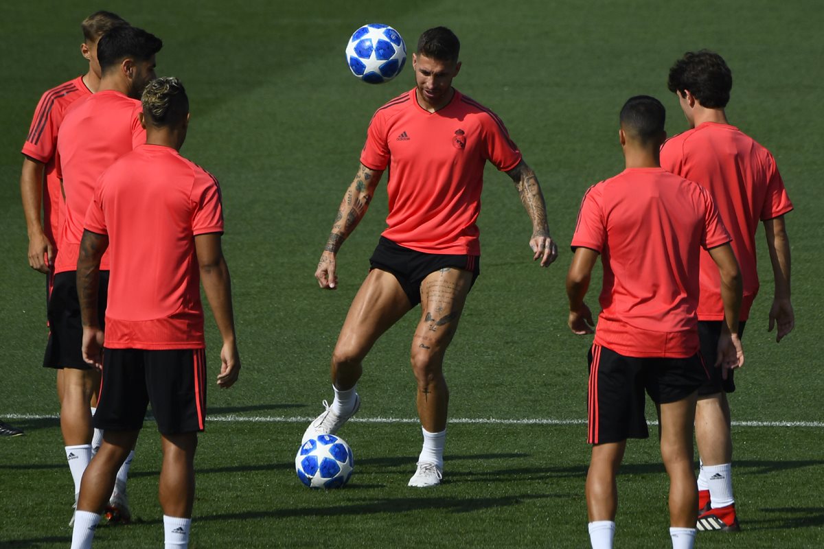 Después de la salida de Cristiano Ronaldo, Sergio Ramos es la figura más emblemática del Real Madrid. (Foto Prensa Libre: AFP)