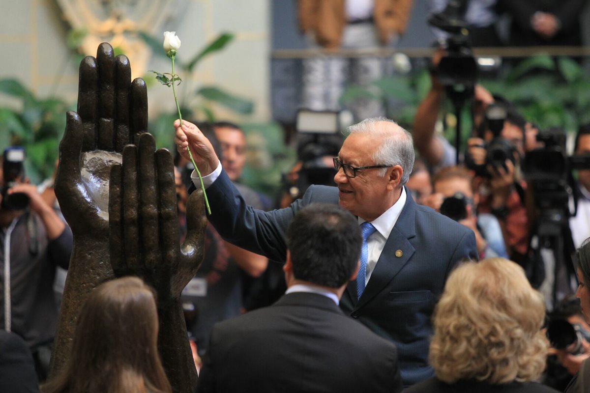 La guerra civil en Guatemala terminó el 29 de diciembre de 1996 con la firma de los Acuerdos de Paz entre el Gobierno y la guerrilla. (Foto Prensa Libre: Esbin García)