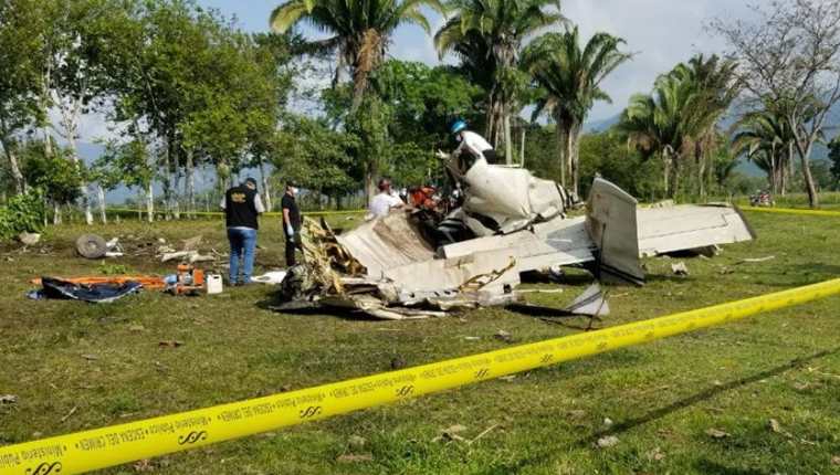 La víctima de un accidente de avioneta en Morales, Izabal, habría sido el piloto de la aeronave. (Foto Prensa Libre: Dony Stewart)