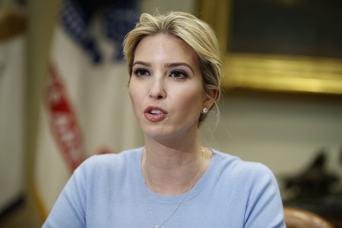 Llueven críticas sobre Ivanka Trump. (Foto Prensa Libre: AP)
