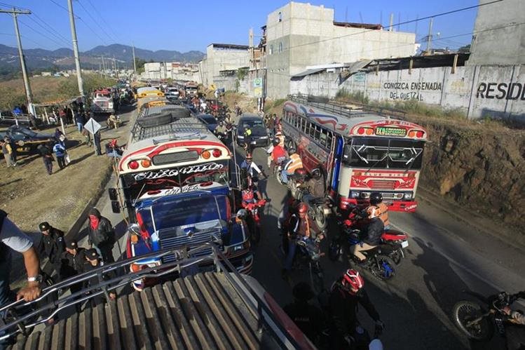 Este año se reportan más muertes por ataques al transporte colectivo en Guatemala. (Foto, Prensa Libre: Hemeroteca PL)