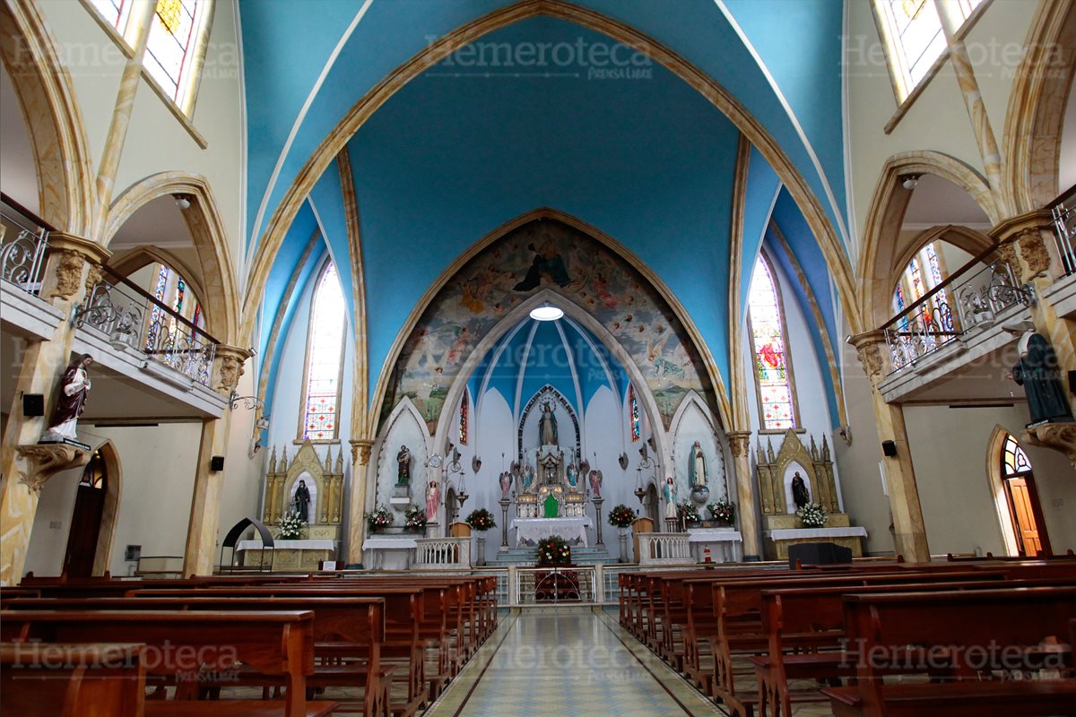 Interior de la capilla de Casa Central. (Foto: Hemeroteca PL)