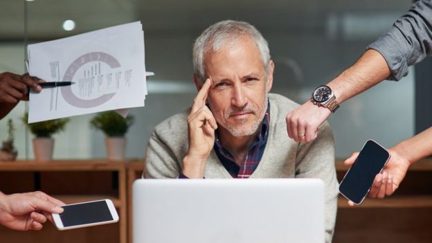 Canas y calvicie no son incompatibles. ISTOCK