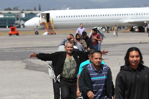 Los retornados se enfrentan a  un panorama adverso al regresar al país. (Foto Prensa Libre: Hemeroteca PL)