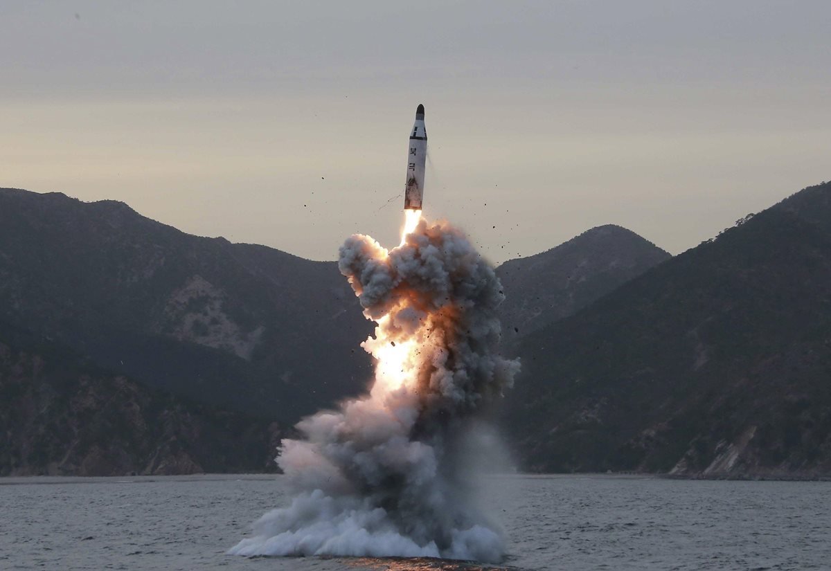 Las pruebas nucleares de Corea del Norte tensan al mundo. (Foto Prensa Libre: EFE)