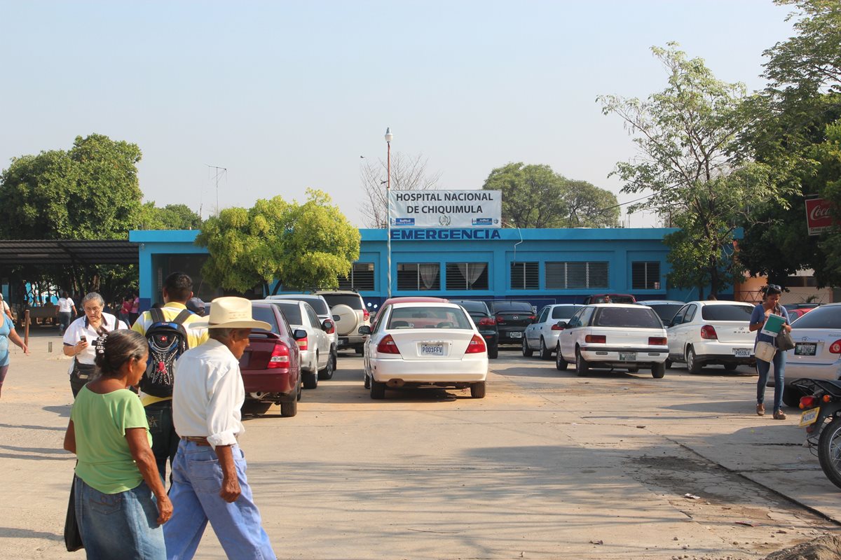 Hospital Nacional de Chiquimula, lugar donde es atendido David Rivera Esquivel por quemaduras en diversas partes del cuerpo. (Foto Prensa Libre: Edwin Paxtor)