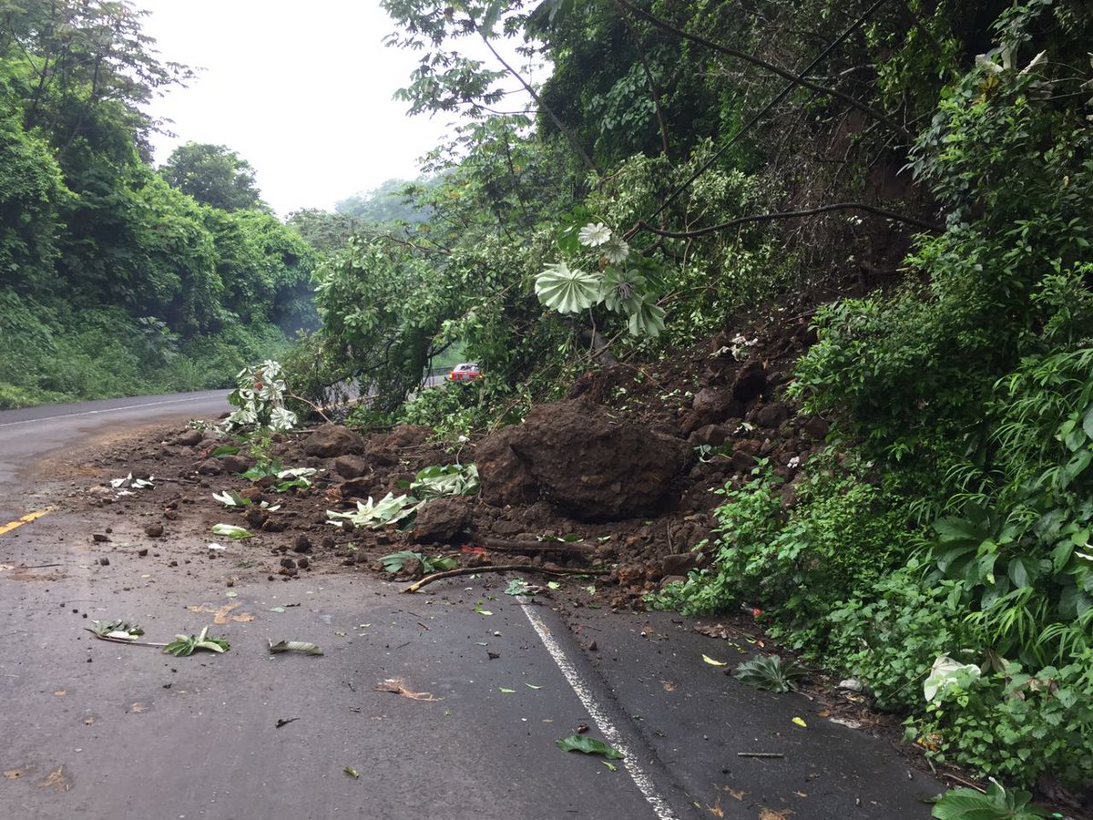 Derrumbe en el kilómetro 90 San Juan Alotenango, Sacatepéquez. (Foto Prensa Libre: Conred)