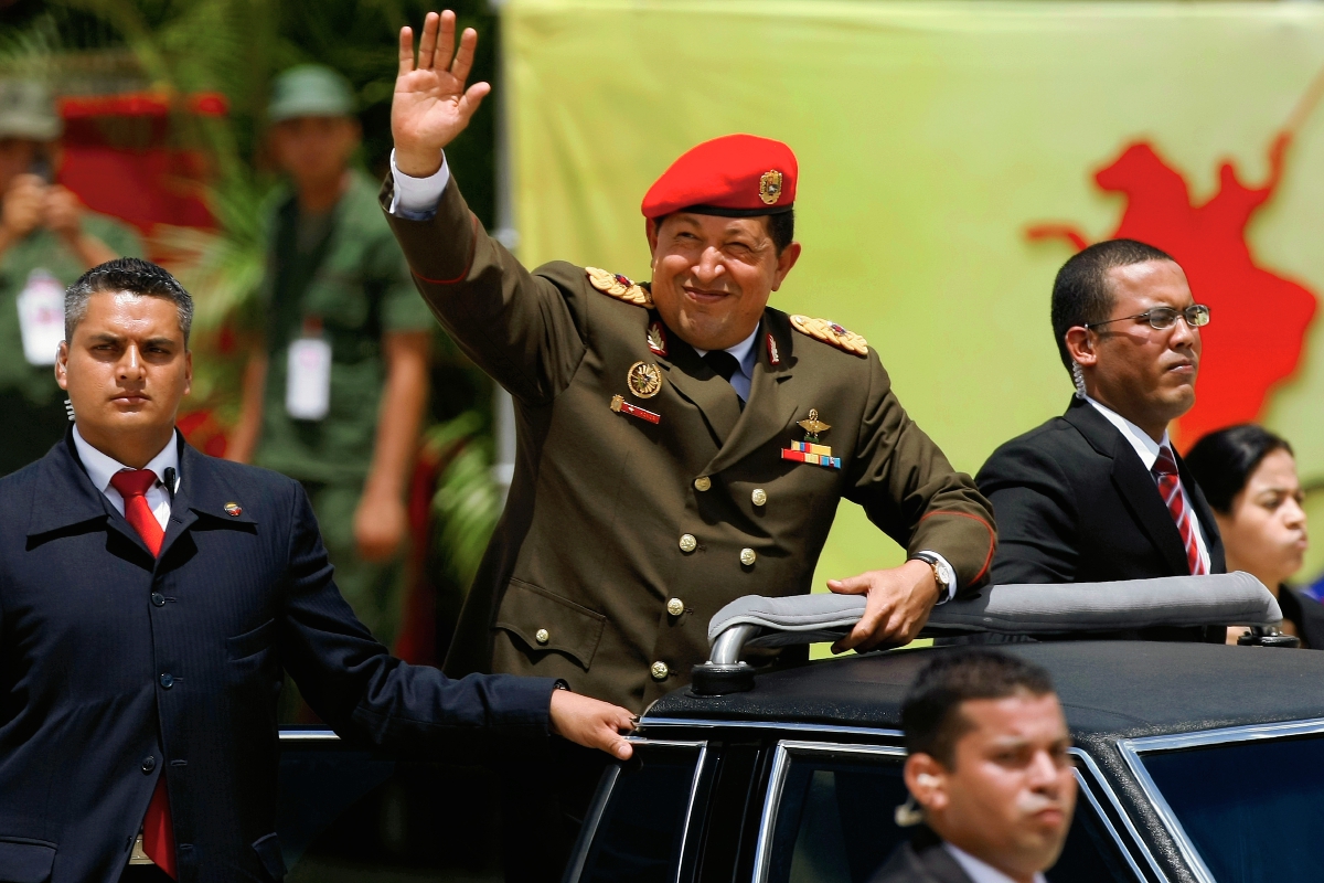 Hugo Chávez fue electo presidente en tres procesos consecutivos. (Foto Prensa Libre: AP).