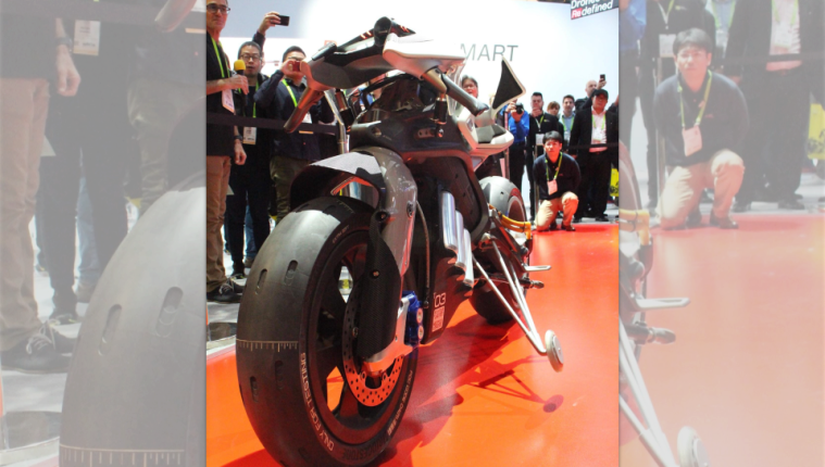 El desarrollo de vehículos autónomos también llega a las motocicletas (Foto Prensa Libre: AFP).