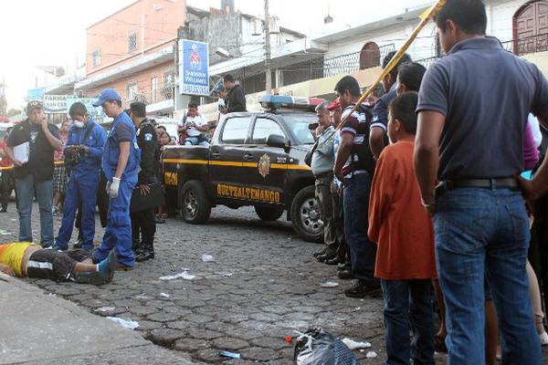<strong><em></em></strong>Edwin Eduardo Recinos murió de varias heridas de bala en Coatepeque, Quetzaltenango. (Foto Prensa Libre: Alexánder Coyoy)