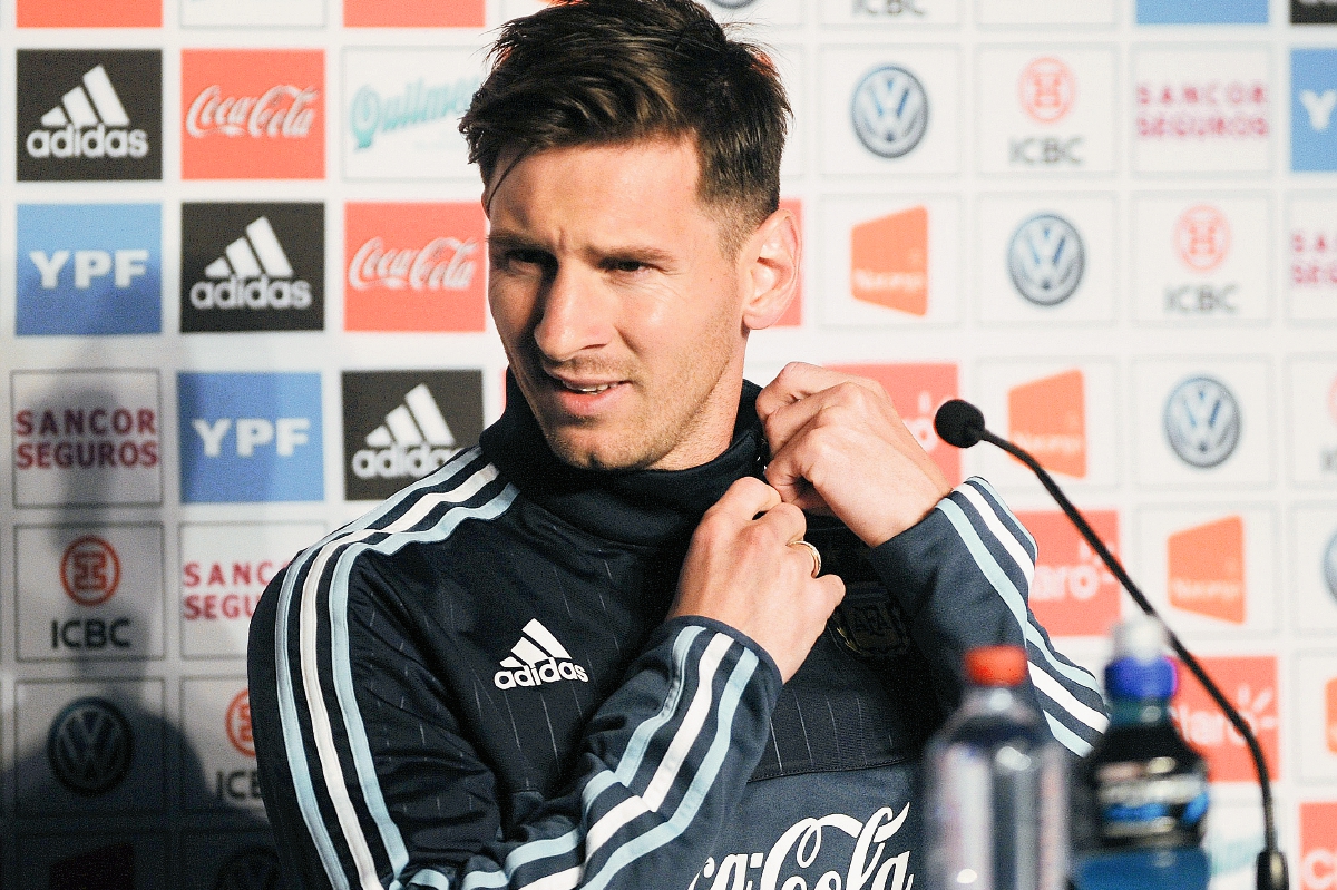 Lionel Messi durante la conferencia de prensa. (Foto Prensa Libre: AFP)