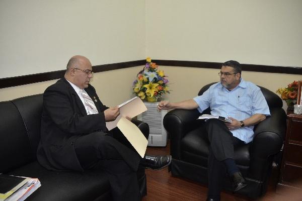 el ministro Villavicencio se reúne con el diputado Barquín.