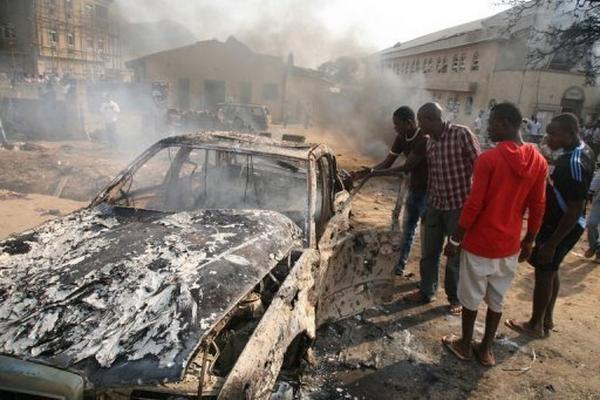 El lugar de uno de los atentados del 25 de diciembre en Nigeria. (AFP).