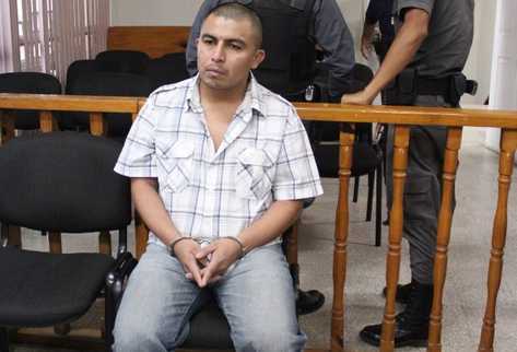 Carlos Eduardo Sintuj Perez fue condenado a 72 años de prisión, por el asesinato y ultraje de una niña de 7 años en Petén. (Foto Prensa Libre: Rigoberto Escobar)