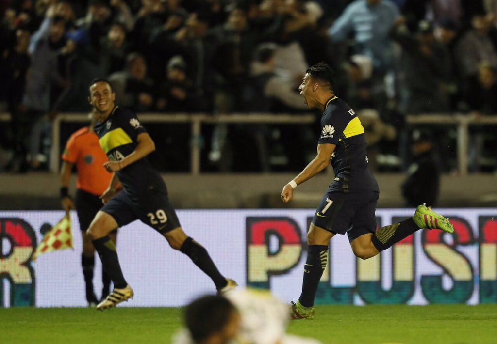 Así festejaron los jugadores de Boca Juniors frente a Aldosivi. (Foto Prensa Libre: cortesía Twitter Boca Juniors)
