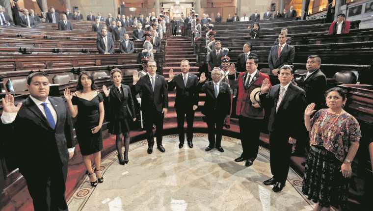Ellos son los integrantes de la junta directiva que había elegido el Congreso de la República. (Foto Prensa Libre: Hemeroteca PL).