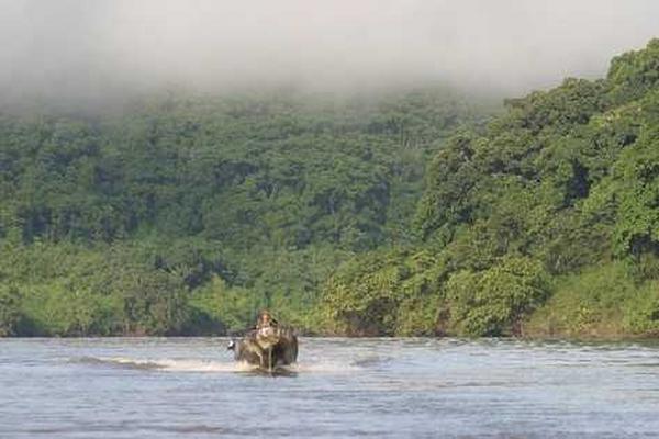 El río Usumacinta reporta un aumento de nivel de 15.86 metros, según el último reporte del Insivumeh, lo cual pone en riesgo a varias poblaciones. (Foto Prensa Libre: archivo)<br _mce_bogus="1"/>