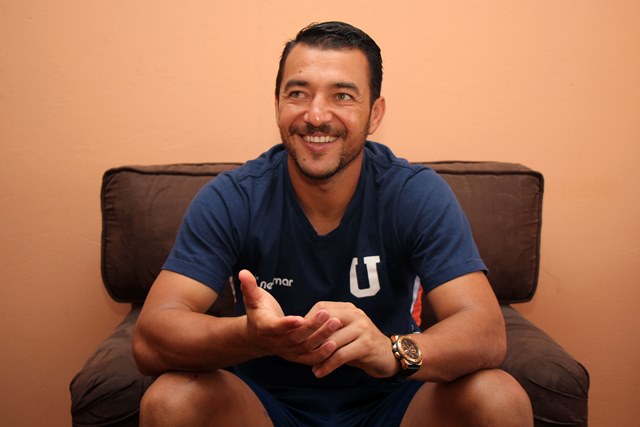 El portero de la Usac, David Guerra, comparte con tranquilidad estar bien de salud. (Foto Prensa Libre: Eduardo Sam)