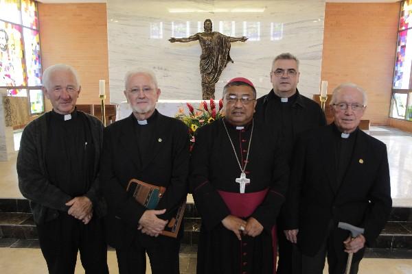 Jacinto Lozano, José María Aguerri, Óscar Julio Vian, Julio Mendi y Benjamín Ayechu. (Foto Prensa Libre: Áxel Vicente)