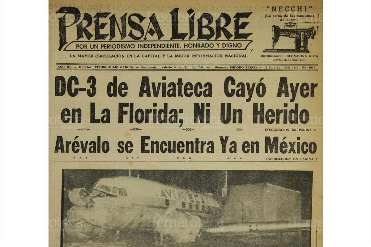 Accidente que sufrio? el DC-3 de Aviateca, en la colonia La Florida, el 9/10/1954. Foto: Hemeroteca PL)