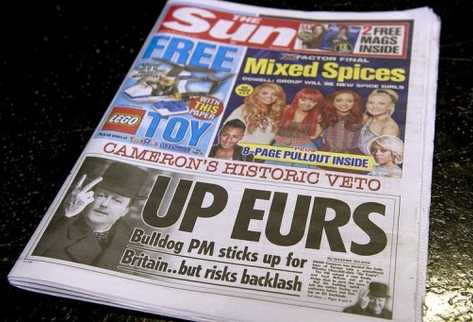 Un ejemplar del diario británico The Sun. (Foto Prensa Libre: AFP)