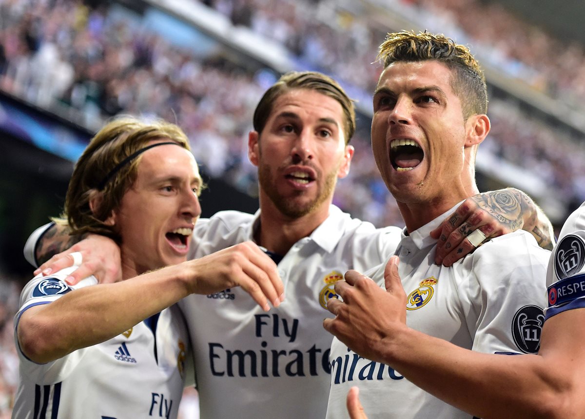 El Real Madrid visita al Granada en busca de sumar tres puntos importantes de cara al título de Liga. (Foto Prensa Libre: EFE)