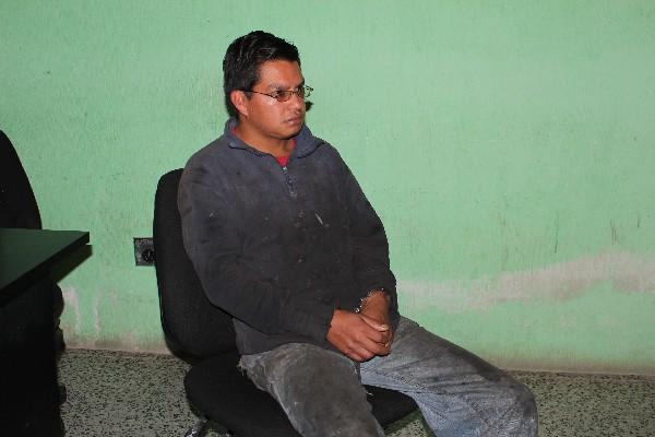 Mario Alva es señalado de haber abusado  de  una menor.