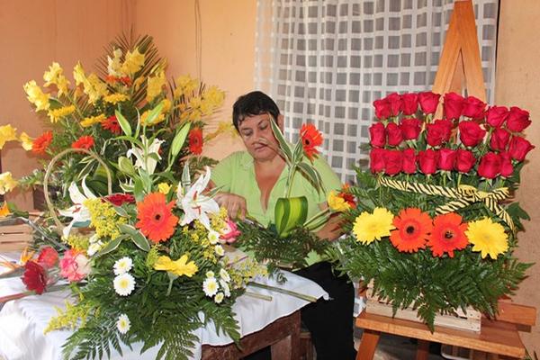 María Orellana  Castellanos tiene su taller en su vivienda, ubicada en la 8a. avenida 4-276 , zona 1 de Santa Elena, Flores, Petén. (Foto Prensa Libre: Rigoberto Escobar)