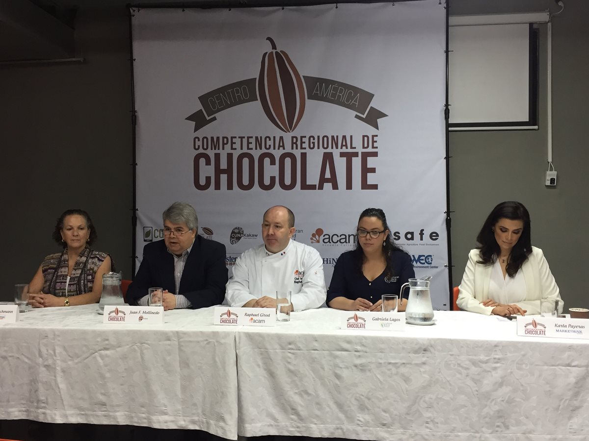 Organizadores de la segunda Competencia Regional de Chocolate brindaron detalles del evento que se realizará la próxima semana en Guatemala. (Foto Prensa Libre: Paula María Ozaeta)
