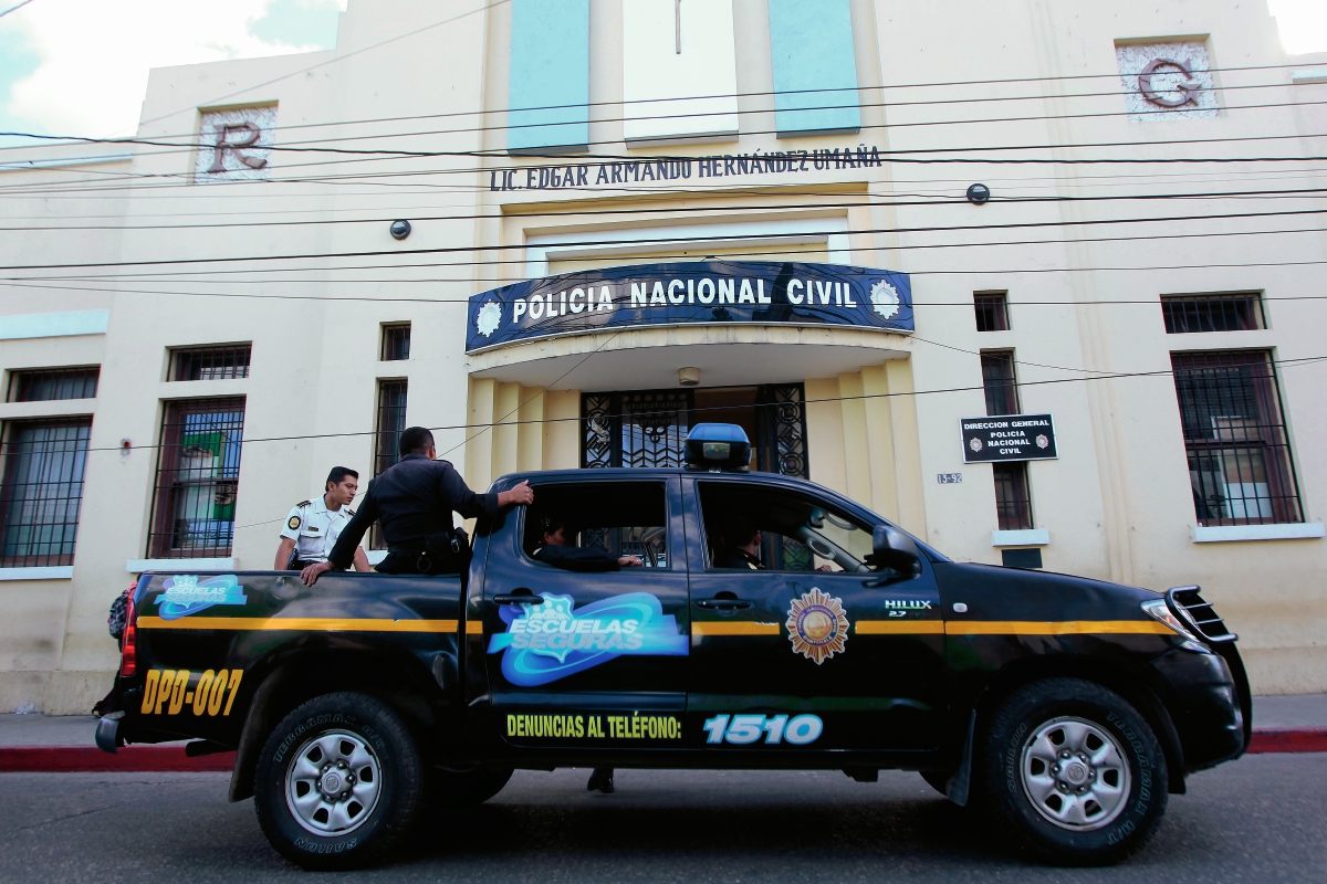 Fachada de la Dirección General de la Policía, ubicada en la 10a calle 13-92 zona 1. (Foto Prensa Libre: Álvaro Interiano)