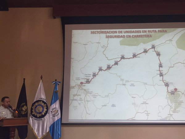 Autoridades dieron a conocer el plan de prevención y seguridad para la Caravana del Zorro. (Foto Prensa Libre: Mingob)