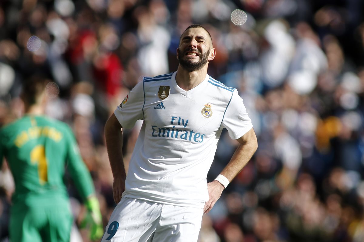Karim Benzema se perderá al menos tres partidos de la Liga Española. (Foto Prensa Libre: AFP)