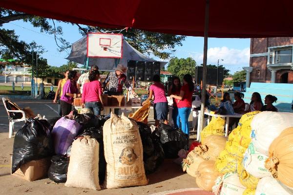 el Centro  de acopio de La Libertad, Petén, ha reunido alimentos para  damnificados por terremoto.