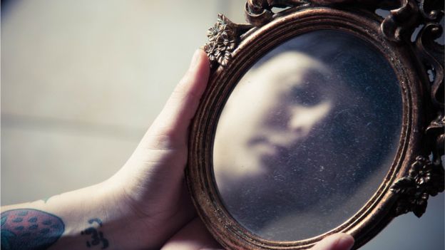 En la antigüedad se creía que los espejos tenían el poder de robar las almas. (GETTY IMAGES).