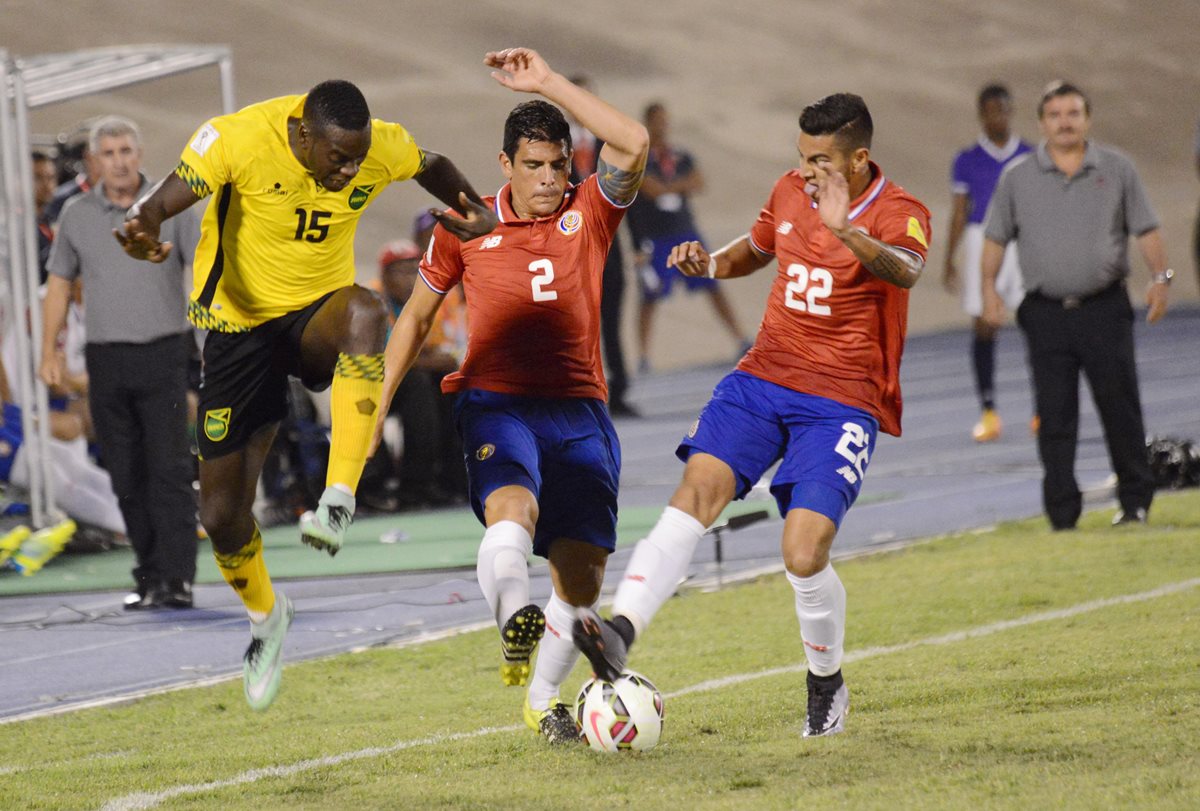 Costa Rica logró un importante empate en Jamaica. (Foto Prensa Libre: AP)