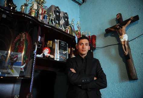 EL MARCHISTA dedica a Dios y a su familia los triunfos que ha tenido.